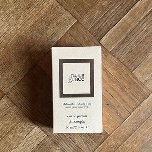 Philosophy Radiant Grace Eau de Parfum in Cream Box